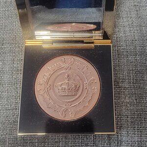 Pat McGrath Labs sublime highlighter